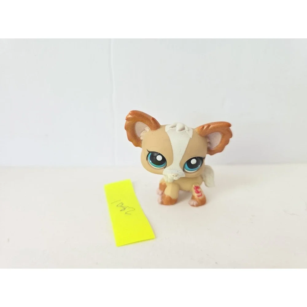Littlest Pet Shop figure dog 1082 Chihuahua